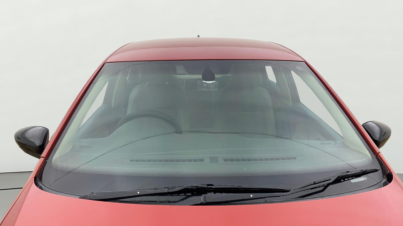 2019 Volkswagen Vento HIGHLINE DIESEL 1.5, Diesel, Manual, 1,33,655 km, Front Windshield
