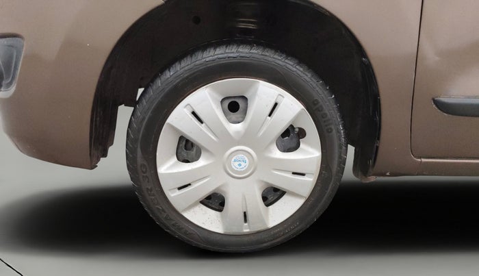 2014 Maruti Wagon R 1.0 VXI, Petrol, Manual, 68,259 km, Left Front Wheel