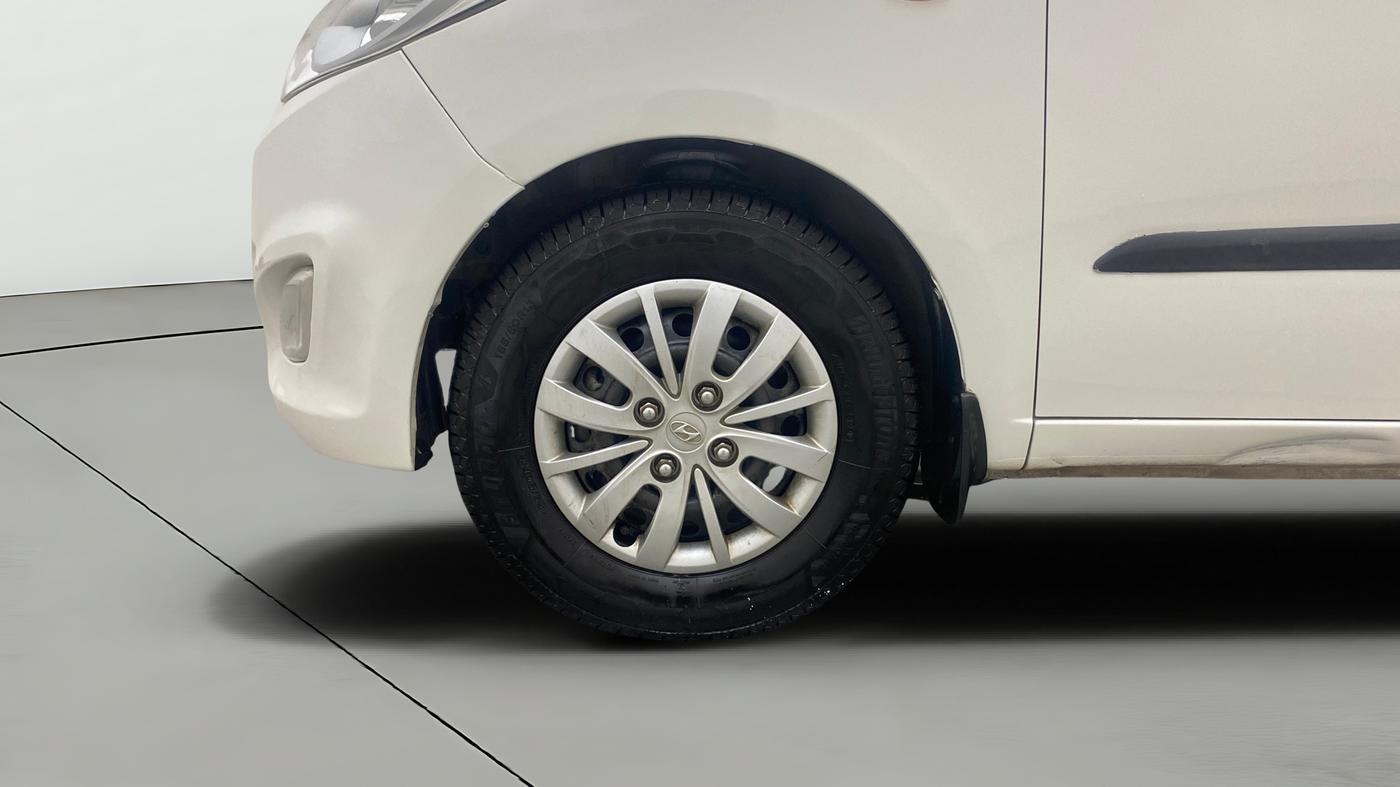 2015 Hyundai i10 SPORTZ 1.1, Petrol, Manual, 87,882 km, Left Front Wheel