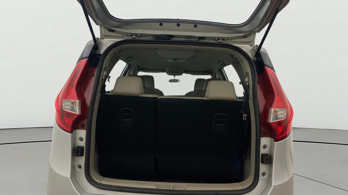 2018 Mahindra MARAZZO M8 7 STR, Diesel, Manual, 1,16,231 km, Boot Open Zoomed View