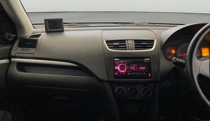 2017 Maruti Swift LXI (O), Petrol, Manual, 78,285 km, Air Conditioner