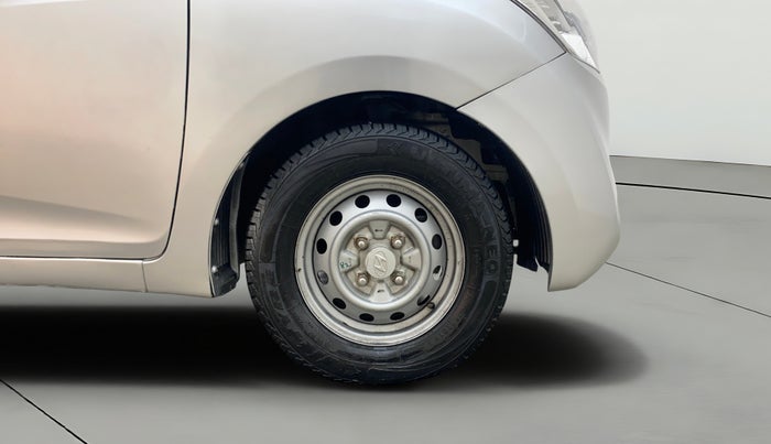 2016 Hyundai Eon D-LITE+, Petrol, Manual, 81,100 km, Right Front Wheel