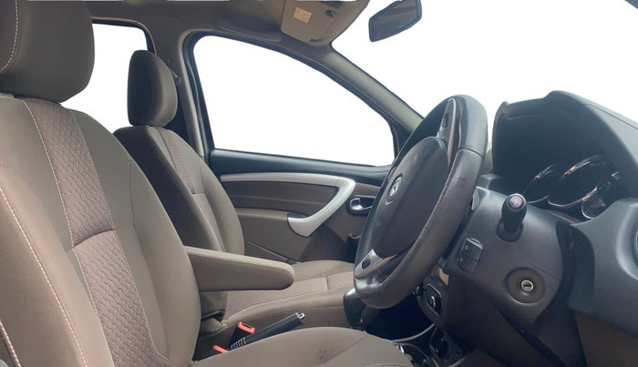 2017 Renault Duster 110 PS RXZ 4X2 AMT DIESEL, Diesel, Automatic, 73,461 km, Right Side Front Door Cabin