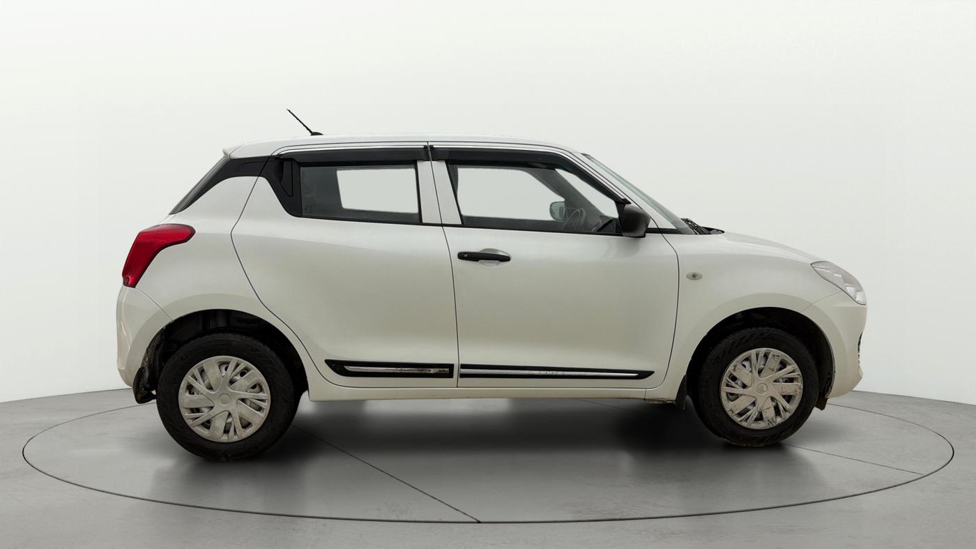 2024 Maruti Swift LXI, Petrol, Manual, 33,170 km, Right Side View