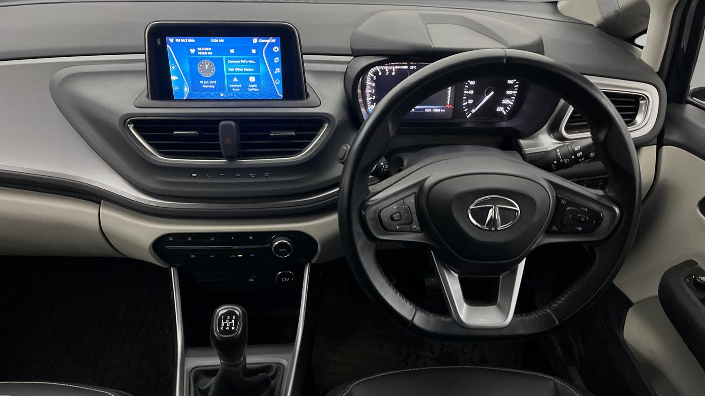 2023 Tata ALTROZ XZ PLUS PETROL, Petrol, Manual, 19,861 km, Steering Wheel Close Up