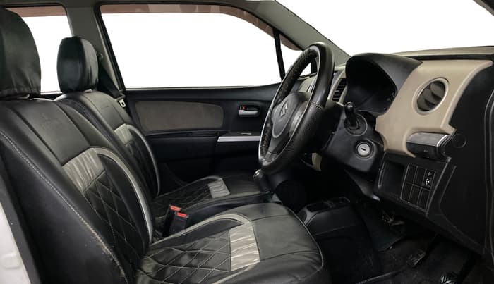 2015 Maruti Wagon R 1.0 LXI, Petrol, Manual, 41,957 km, Right Side Front Door Cabin