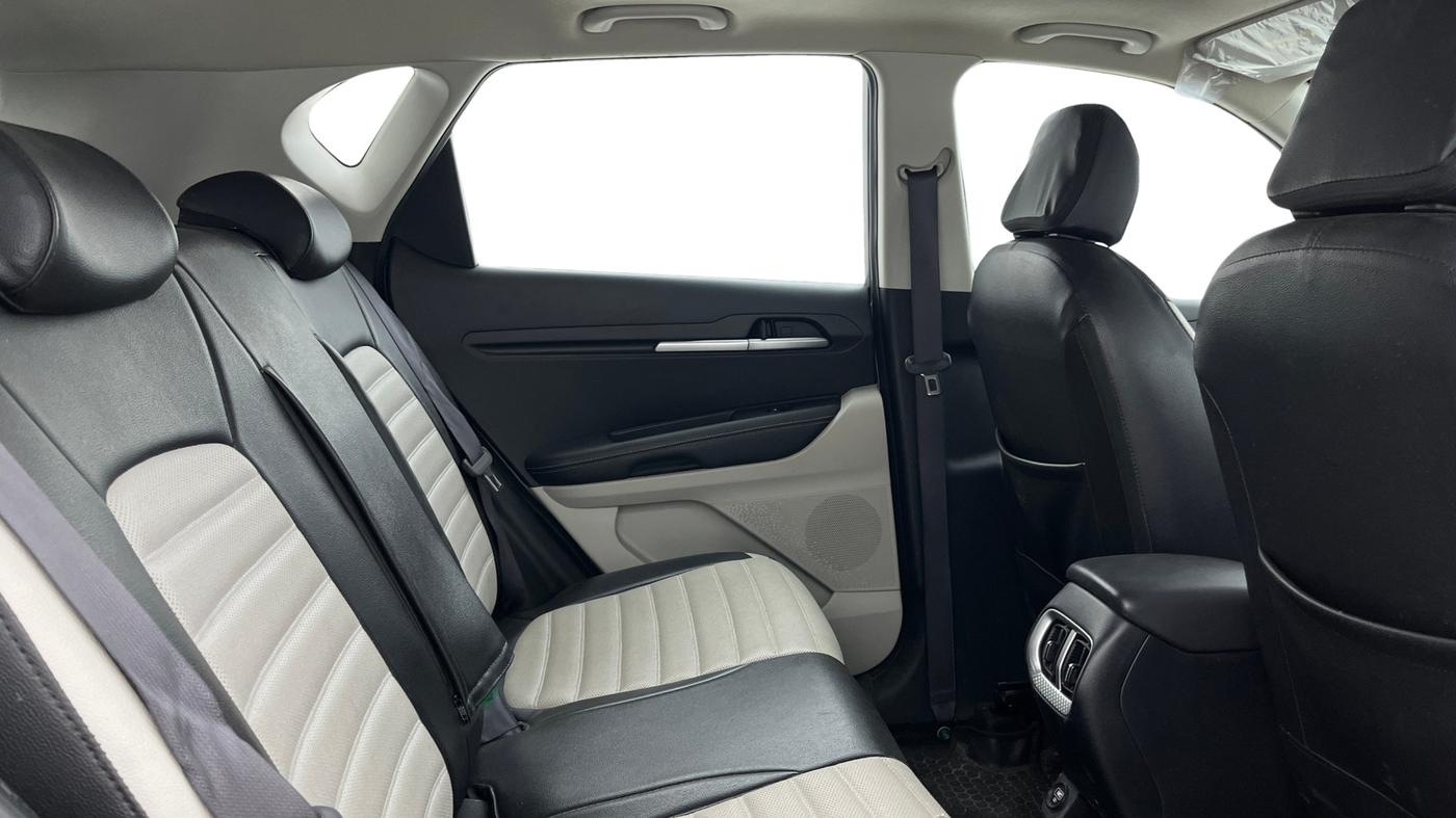 2020 KIA SONET HTX 1.0 IMT, Petrol, Manual, 34,064 km, Right Side Rear Door Cabin