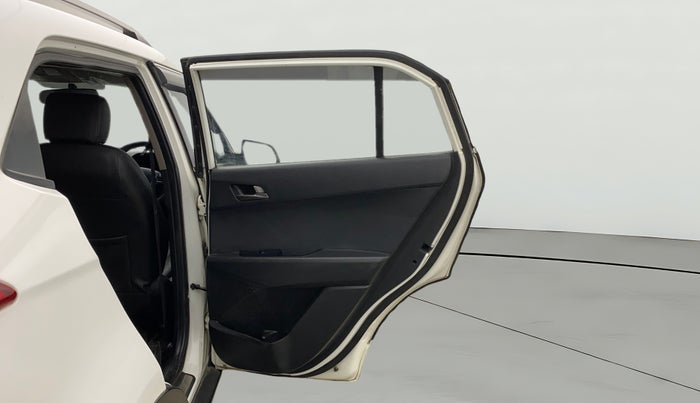 2016 Hyundai Creta SX PLUS AT 1.6 PETROL, CNG, Automatic, 71,230 km, RHS Rear Door