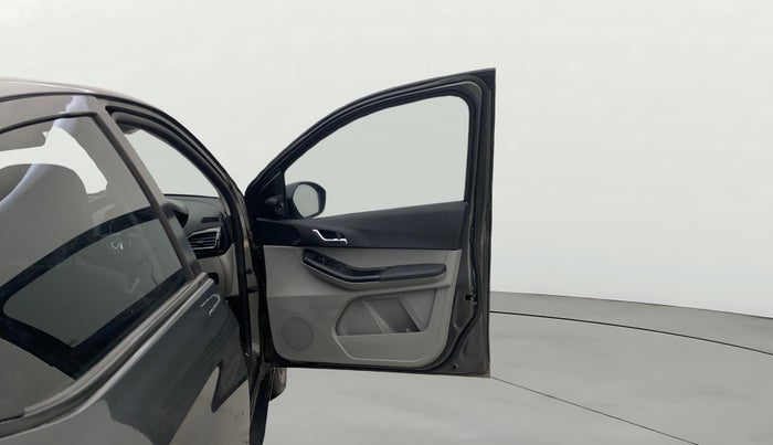 2021 Tata Tiago XZ PLUS PETROL, Petrol, Manual, 27,862 km, RHS Front Door