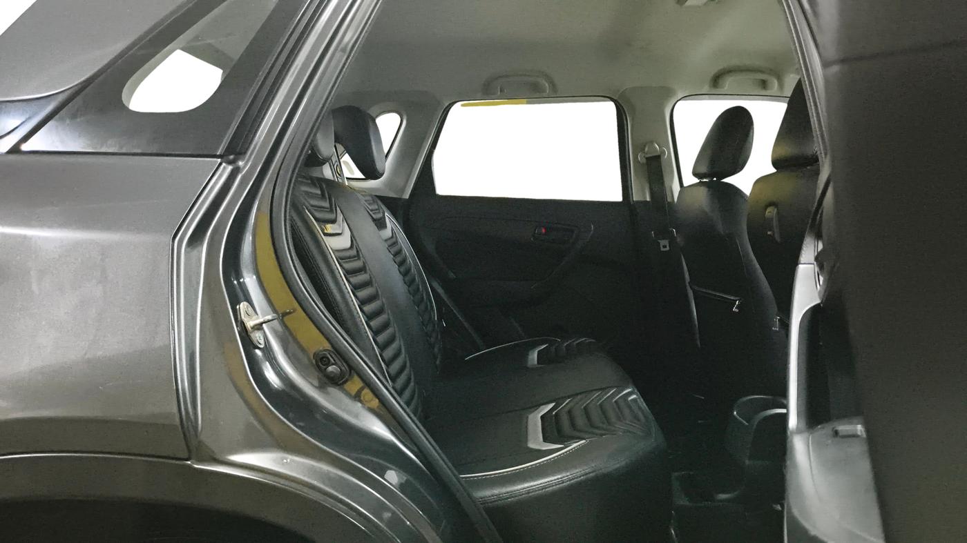 2021 Maruti Vitara Brezza VXI, Petrol, Manual, 54,204 km, Right Side Rear Door Cabin