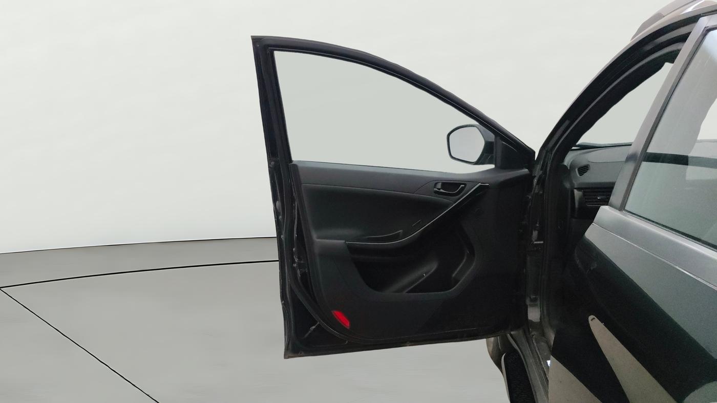 2022 Tata NEXON XZA PLUS (O) DIESEL DARK EDITION, Diesel, Automatic, 42,604 km, LHS Front Door