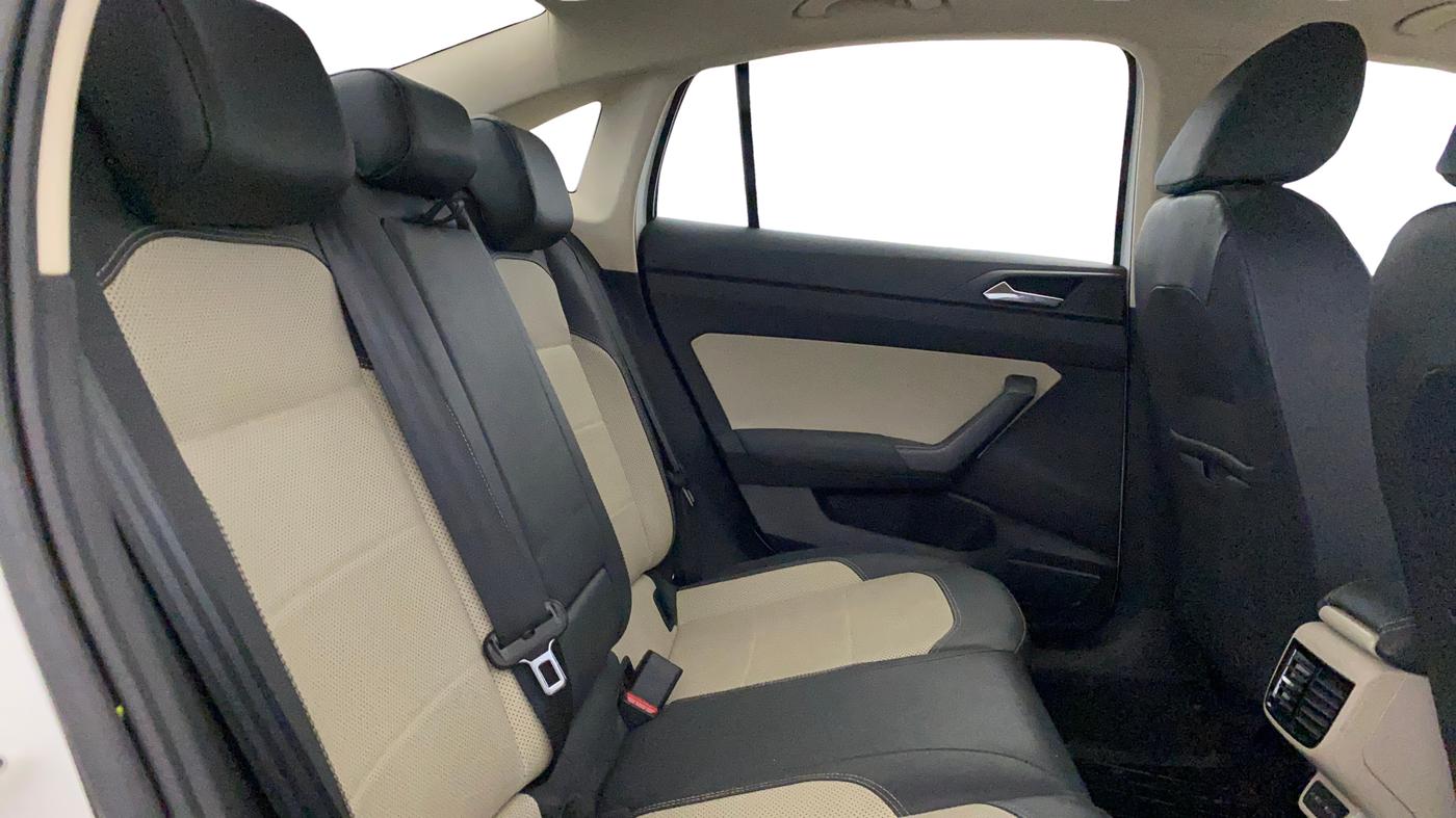2022 Skoda SLAVIA STYLE 1.5L TSI MT, Petrol, Manual, 17,788 km, Right Side Rear Door Cabin