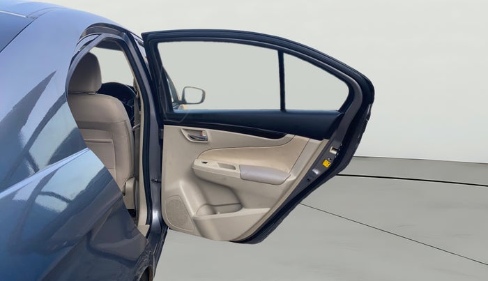 2017 Maruti Ciaz DELTA 1.4 MT PETROL, Petrol, Manual, 77,346 km, RHS Rear Door