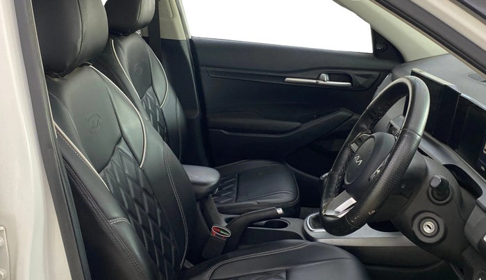 2023 KIA SELTOS HTE 1.5 PETROL, Petrol, Manual, 17,863 km, Right Side Front Door Cabin