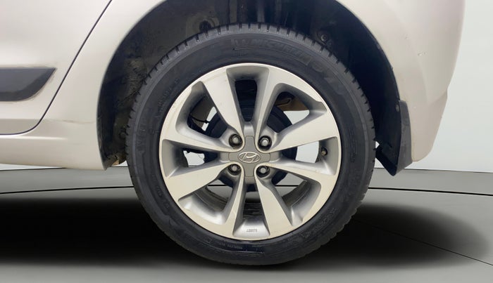 2014 Hyundai Elite i20 ASTA 1.2, Petrol, Manual, 1,14,706 km, Left Rear Wheel