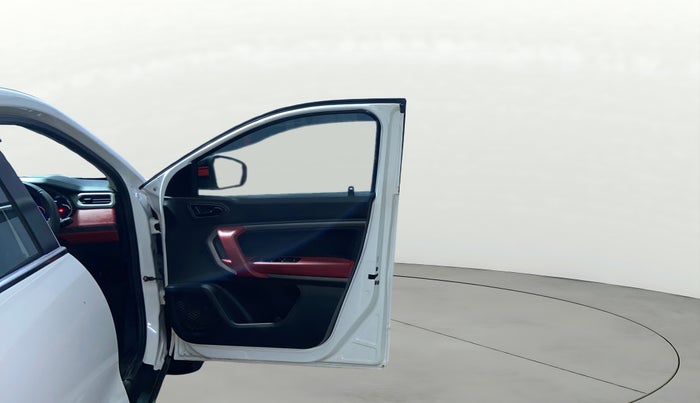 2022 Renault Kiger RXZ MT, Petrol, Manual, 28,173 km, RHS Front Door