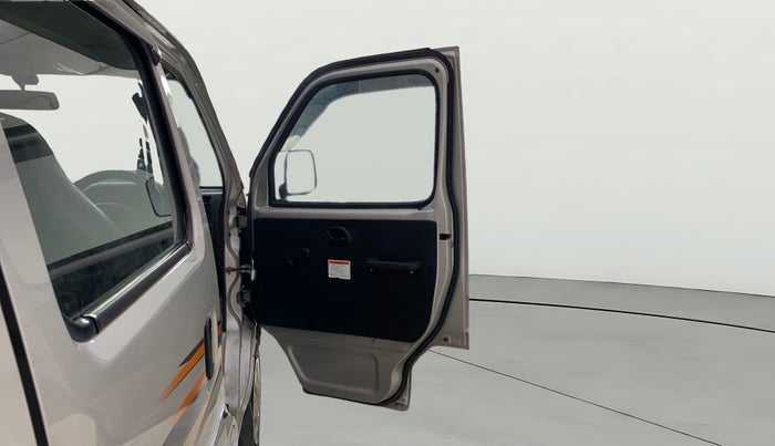 2021 Maruti Eeco 5 STR AC CNG, CNG, Manual, 18,100 km, RHS Front Door