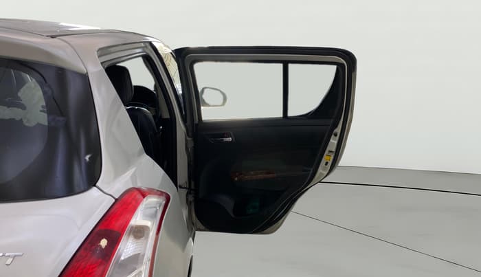 2015 Maruti Swift VXI, Petrol, Manual, 30,654 km, RHS Rear Door