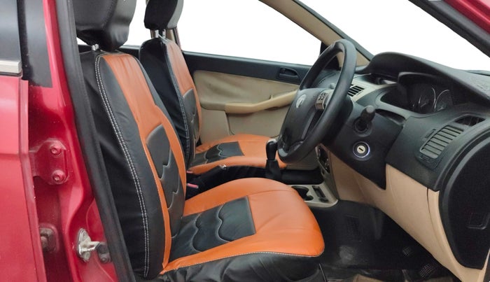 2013 Tata Indica Vista ZX QUADRAJET, Diesel, Manual, 81,604 km, Right Side Front Door Cabin