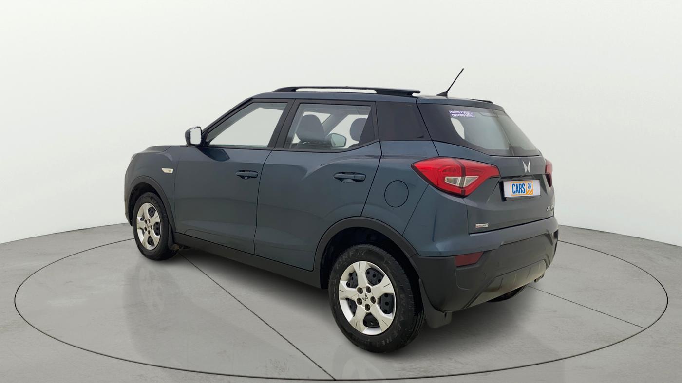 2023 Mahindra XUV300 W6 1.2 PETROL AMT, Petrol, Automatic, 27,860 km, Left Back Diagonal