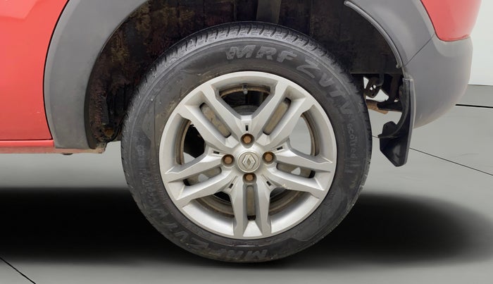 2020 Renault TRIBER RXZ AMT, Petrol, Automatic, 29,884 km, Left Rear Wheel