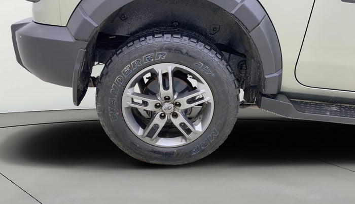 2022 Mahindra Thar LX D AT 4WD HT, Diesel, Automatic, 85,305 km, Right Rear Wheel