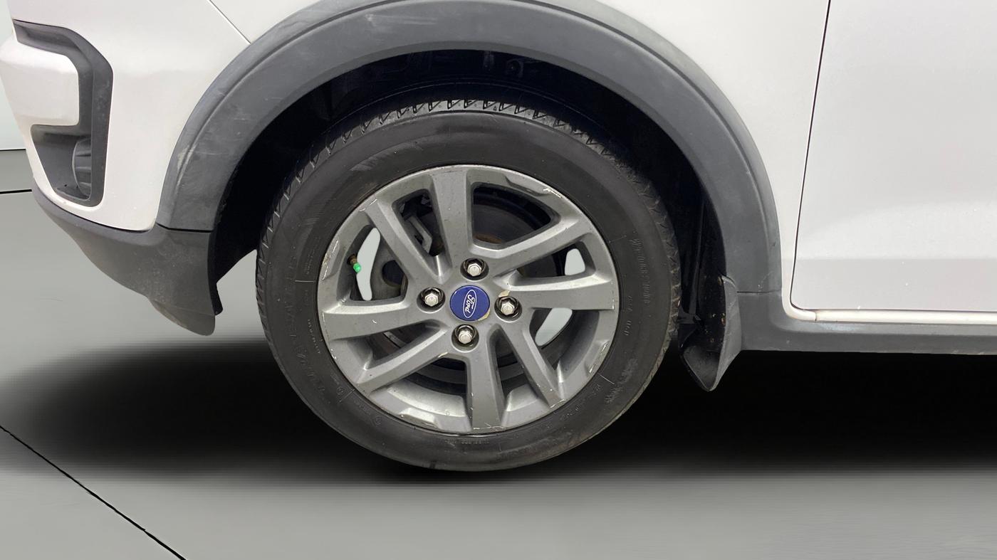 2018 Ford FREESTYLE TITANIUM 1.5 DIESEL, Diesel, Manual, 1,05,426 km, Left Front Wheel