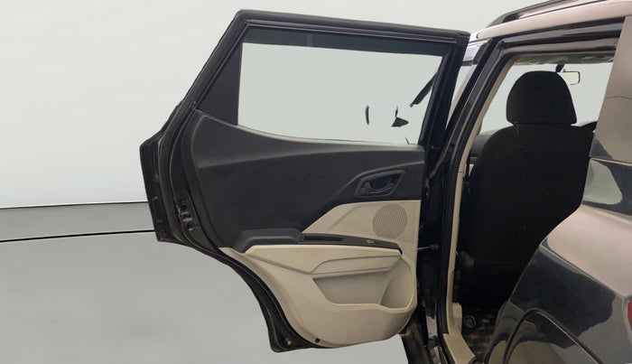 2023 Mahindra XUV300 W4 1.2 PETROL, Petrol, Manual, 24,358 km, LHS Rear Door