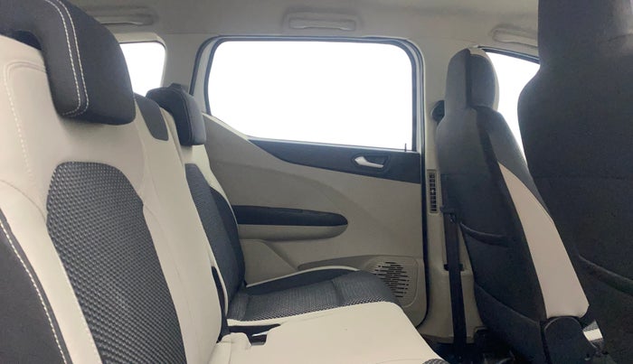 2021 Renault TRIBER RXZ AMT, Petrol, Automatic, 27,286 km, Right Side Rear Door Cabin