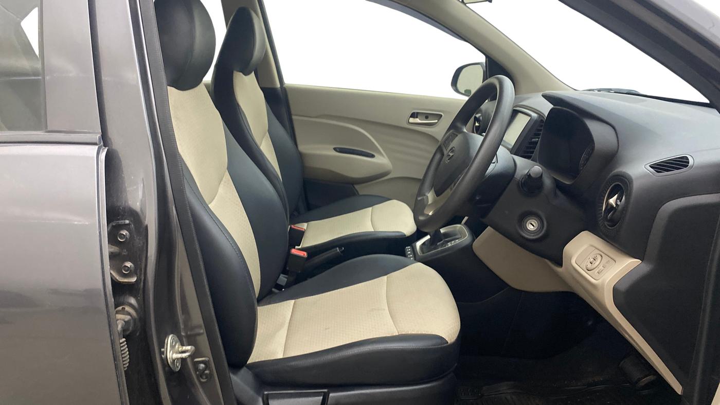 2021 Hyundai NEW SANTRO SPORTZ AMT, Petrol, Automatic, 28,458 km, Right Side Front Door Cabin