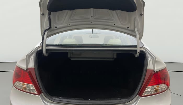 2014 Hyundai Verna FLUIDIC 1.6 VTVT SX, Petrol, Manual, 80,712 km, Boot Open Zoomed View