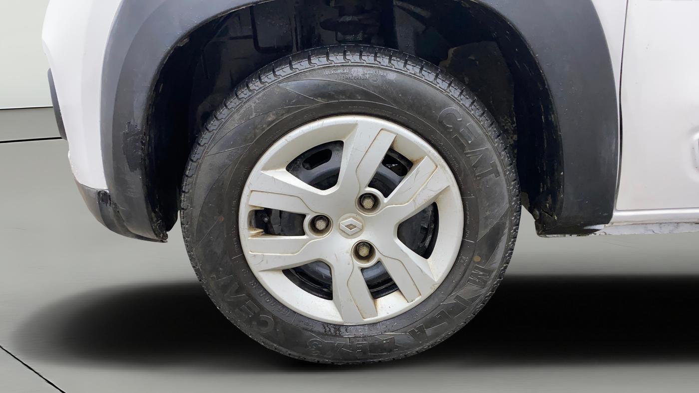 2015 Renault Kwid RXL, Petrol, Manual, 60,545 km, Left Front Wheel