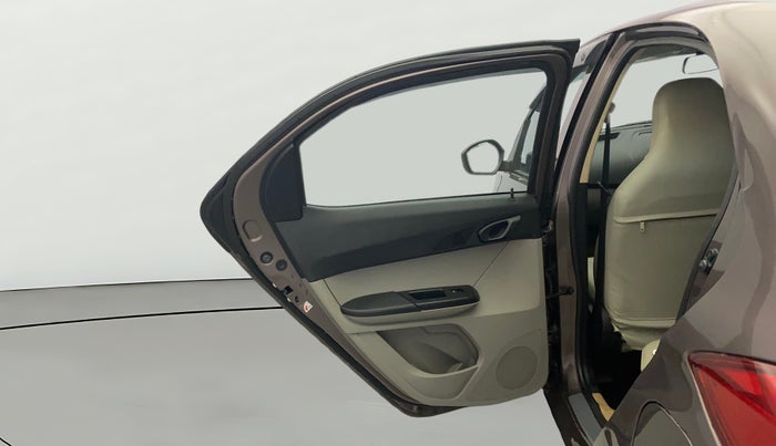 2017 Tata Tiago XT PETROL, Petrol, Manual, 26,993 km, LHS Rear Door