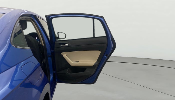 2022 Volkswagen VIRTUS TOPLINE TSI 1.0 MT, Petrol, Manual, 63,711 km, RHS Rear Door