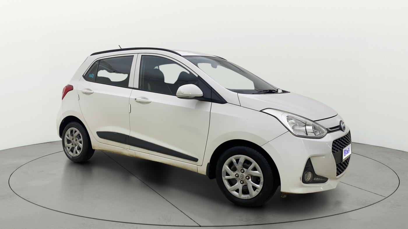 2017 Hyundai Grand i10 SPORTZ (O) 1.2 U2 CRDI, Diesel, Manual, 1,31,537 km, Right Front Diagonal