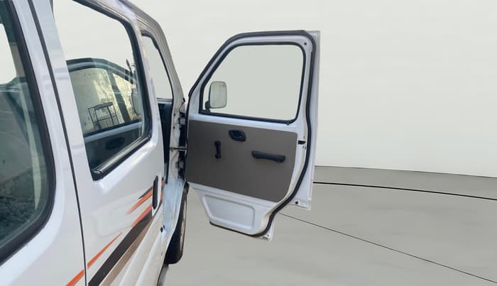 2020 Maruti Eeco 7 STR, Petrol, Manual, 44,986 km, RHS Front Door