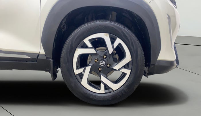 2022 Nissan MAGNITE XV PREMIUM DUAL TONE, Petrol, Manual, 75,684 km, Right Front Wheel