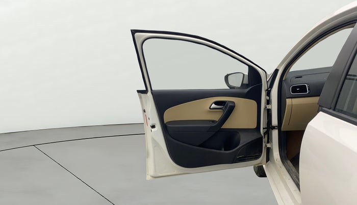 2016 Volkswagen Ameo HIGHLINE1.5L, Diesel, Manual, 69,246 km, LHS Front Door