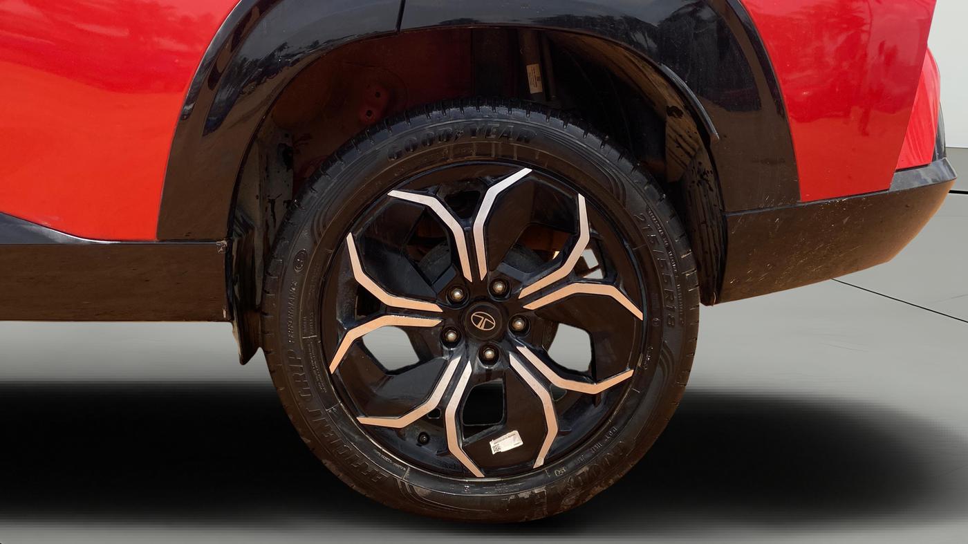 2024 Tata Curvv Accomplished S 1.2 Petrol 6MT, Petrol, Manual, 2,402 km, Left Rear Wheel