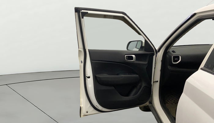 2021 Hyundai VENUE S 1.0 TURBO IMT, Petrol, Manual, 72,545 km, LHS Front Door