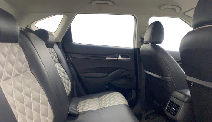 2022 KIA SELTOS HTE 1.5 DIESEL, Diesel, Manual, 62,750 km, Right Side Rear Door Cabin