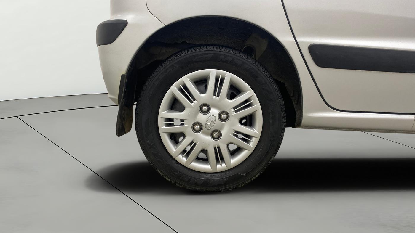 2013 Hyundai Santro Xing GLS, Petrol, Manual, 41,289 km, Right Rear Wheel