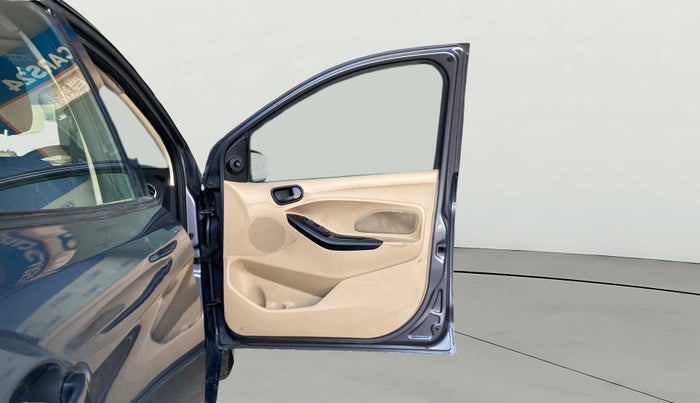 2016 Ford Figo Aspire TREND 1.5 DIESEL, Diesel, Manual, 1,36,589 km, RHS Front Door