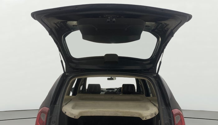 2014 Renault Duster 85 PS RXE DIESEL, Diesel, Manual, 1,22,542 km, Boot Door Open