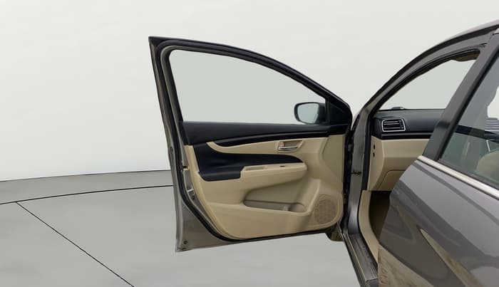 2018 Maruti Ciaz DELTA DIESEL 1.3, Diesel, Manual, 98,833 km, LHS Front Door