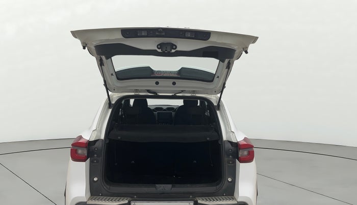 2023 Nissan MAGNITE XV PREMIUM TURBO CVT, Petrol, Automatic, 16,371 km, Boot Door Open