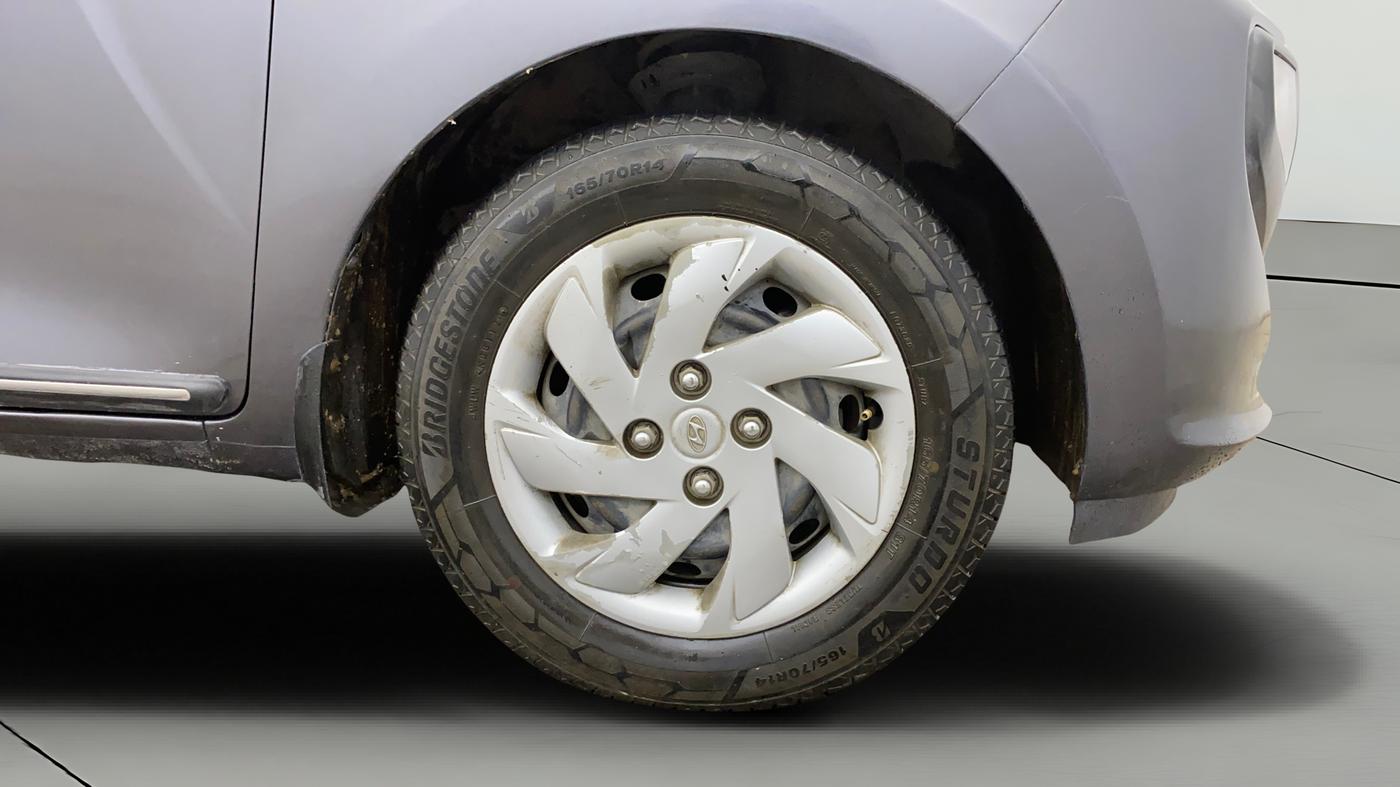 2019 Hyundai NEW SANTRO SPORTZ CNG, CNG, Manual, 85,746 km, Right Front Wheel