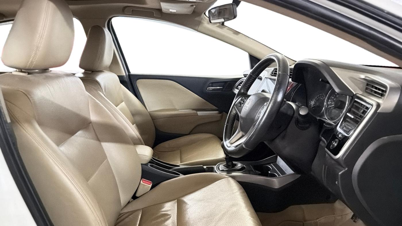 2014 Honda City 1.5L I-VTEC VX, Petrol, Manual, 1,02,193 km, Right Side Front Door Cabin