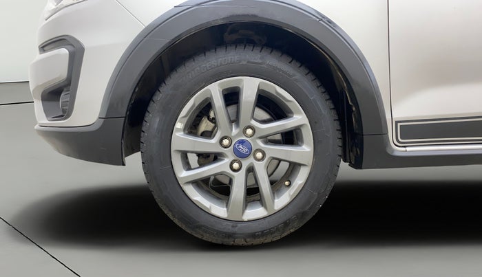 2019 Ford FREESTYLE TITANIUM 1.2 PETROL, Petrol, Manual, 40,133 km, Left Front Wheel