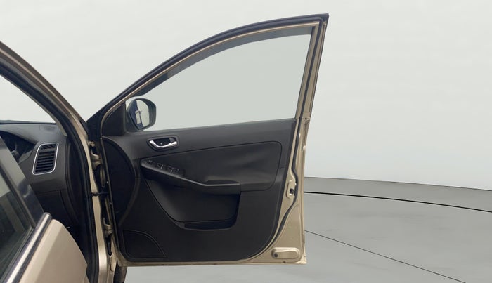 2015 Tata Bolt XT REVOTRON, Petrol, Manual, 17,479 km, RHS Front Door